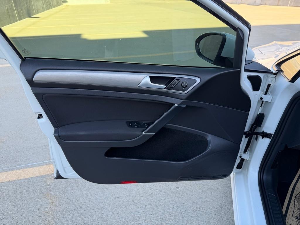 Volkswagen Golf SportWagen TSI S 5M 2016
