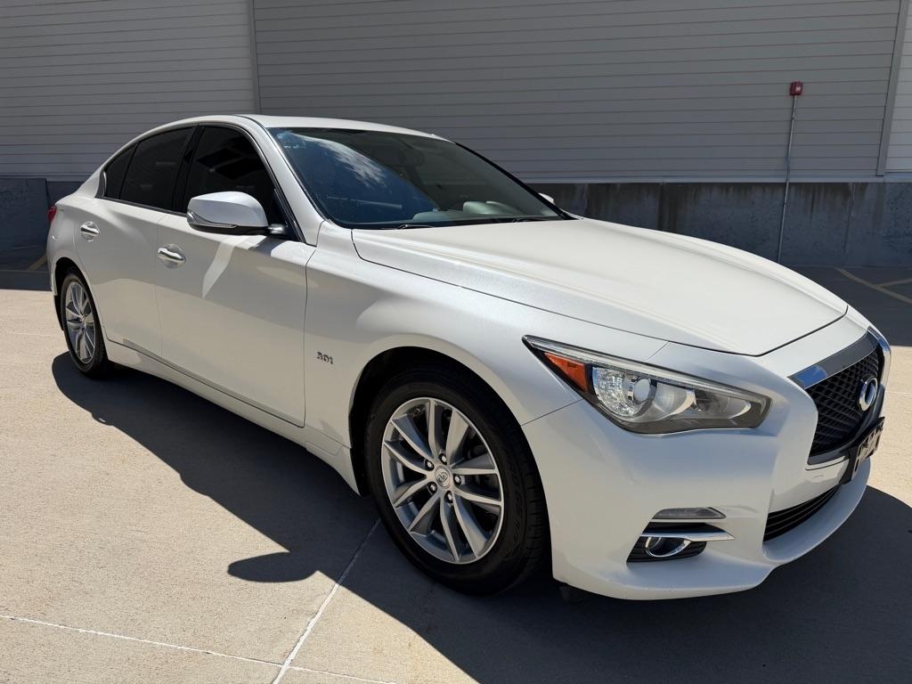 Infiniti Q50 3.0t Premium 2016