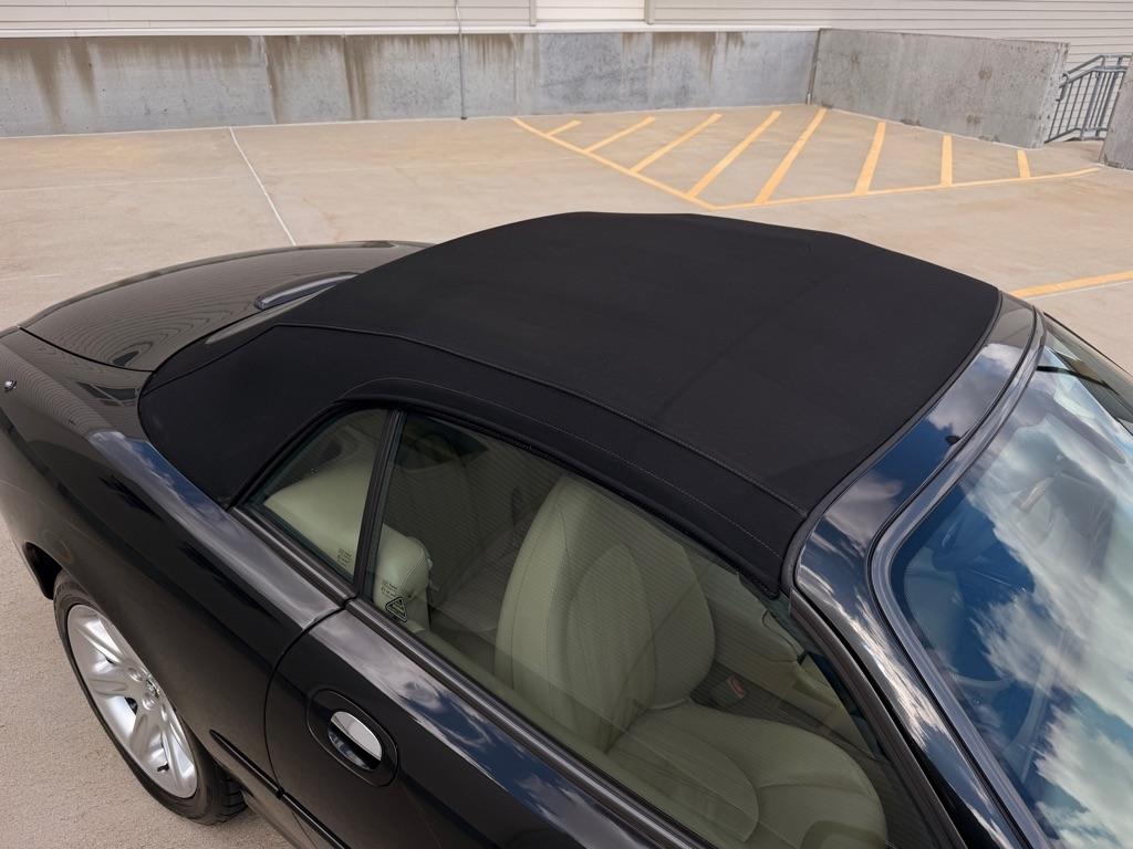 Jaguar XK8 Convertible 2000