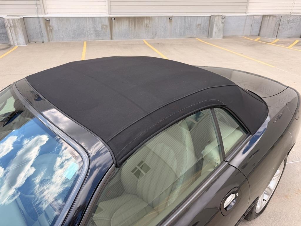 Jaguar XK8 Convertible 2000