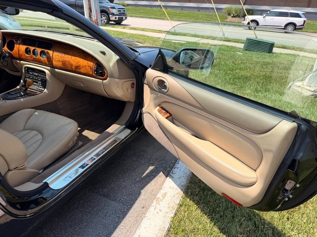 Jaguar XK8 Convertible 2000