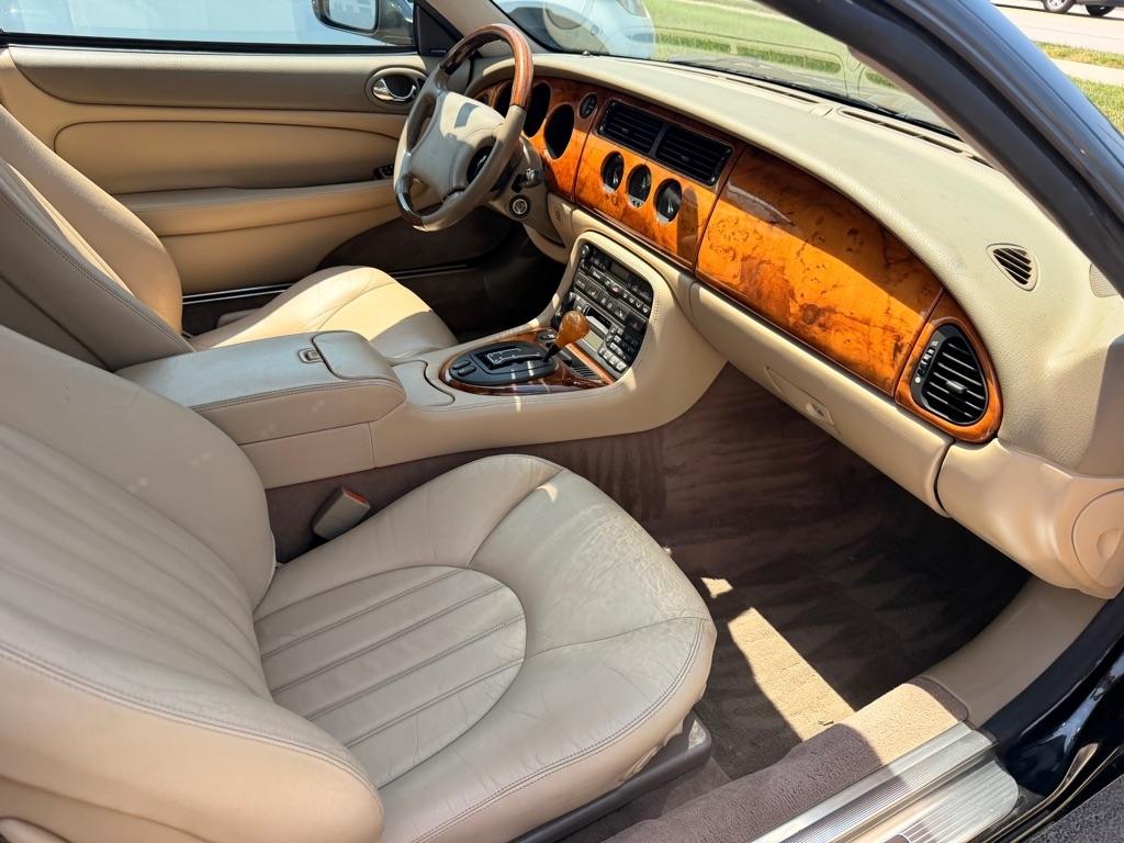 Jaguar XK8 Convertible 2000