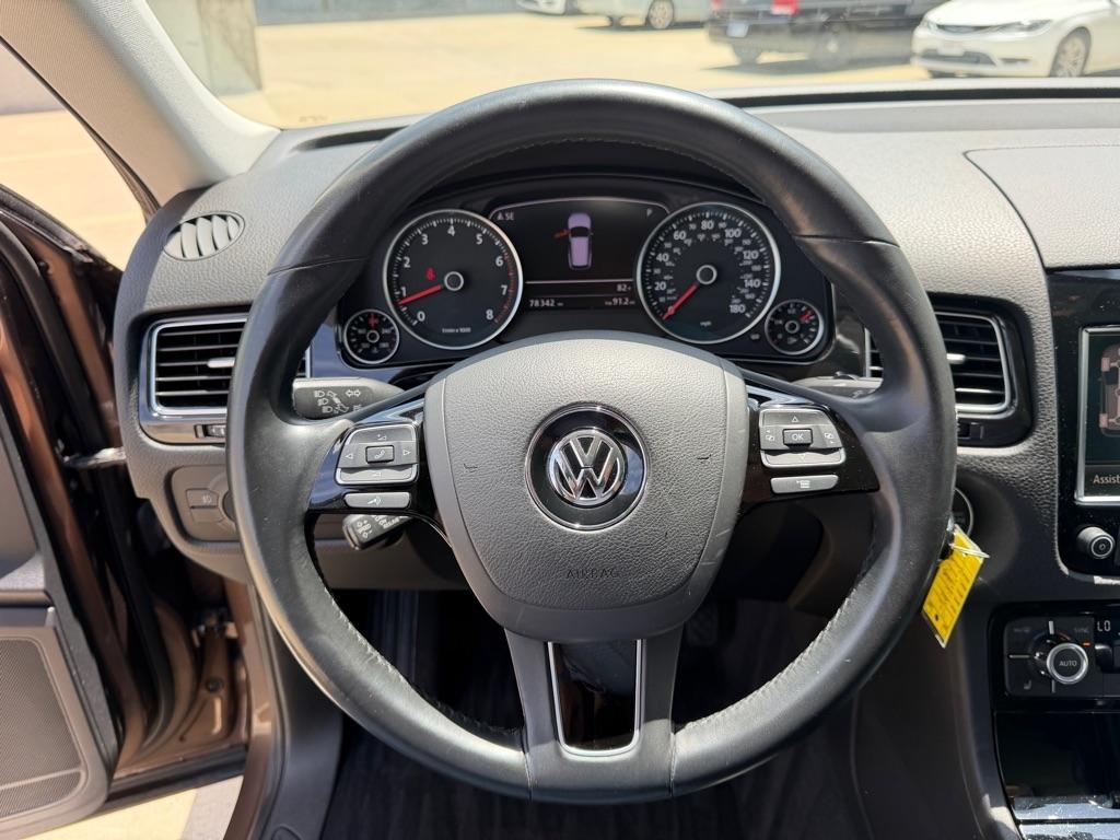 Volkswagen Touareg VR6 Sport w/Navigation 2012