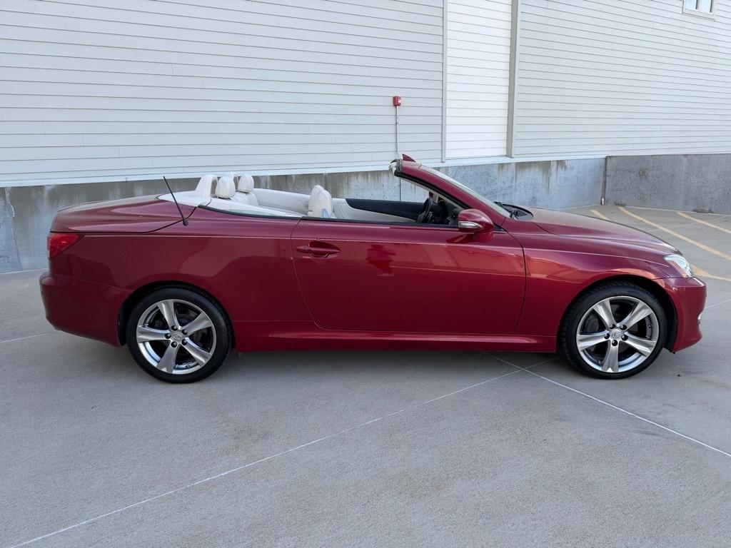 Lexus IS C IS 350C 2010
