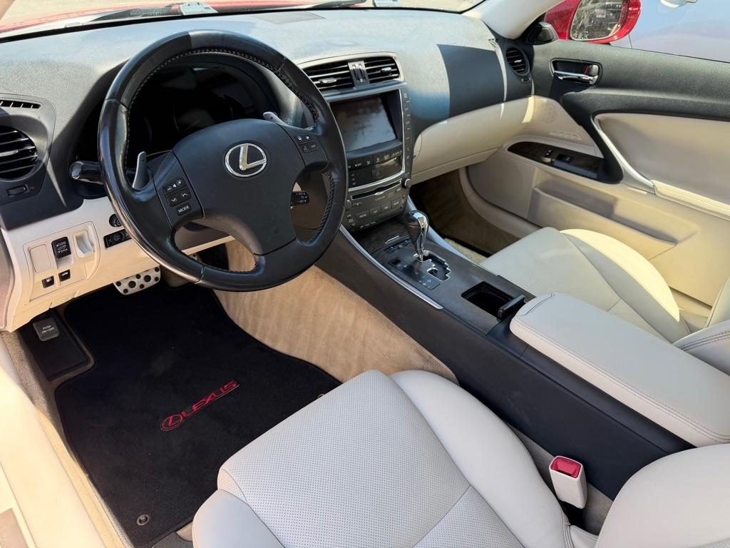 Lexus IS C IS 350C 2010