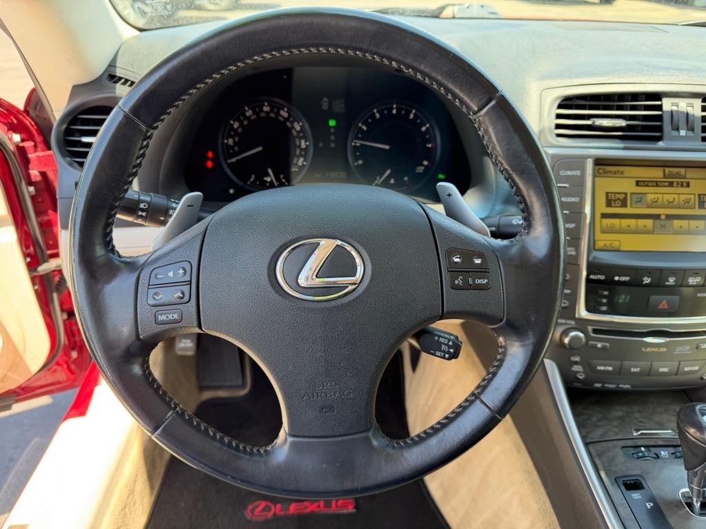 Lexus IS C IS 350C 2010