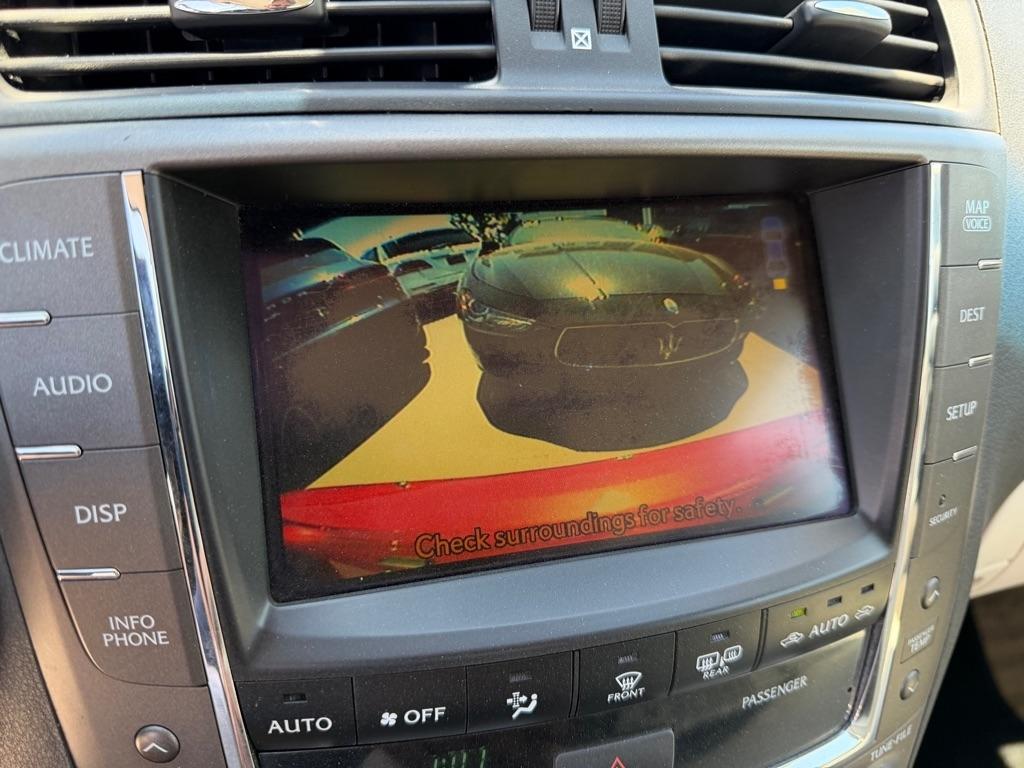 Lexus IS C IS 350C 2010