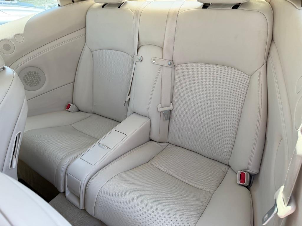 Lexus IS C IS 350C 2010