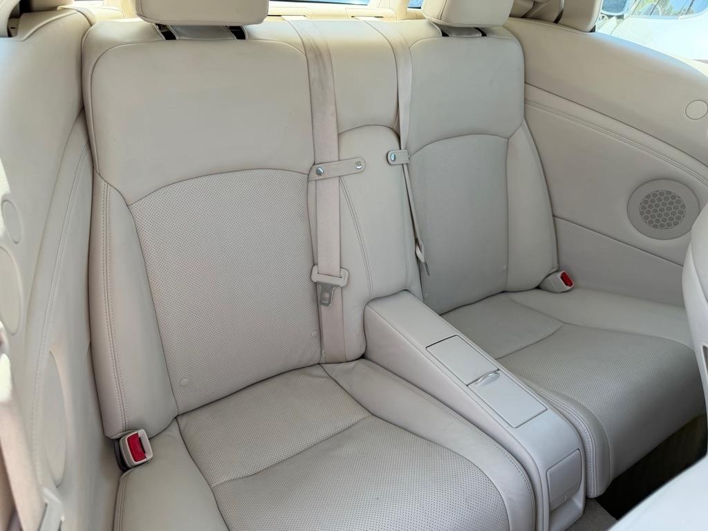 Lexus IS C IS 350C 2010