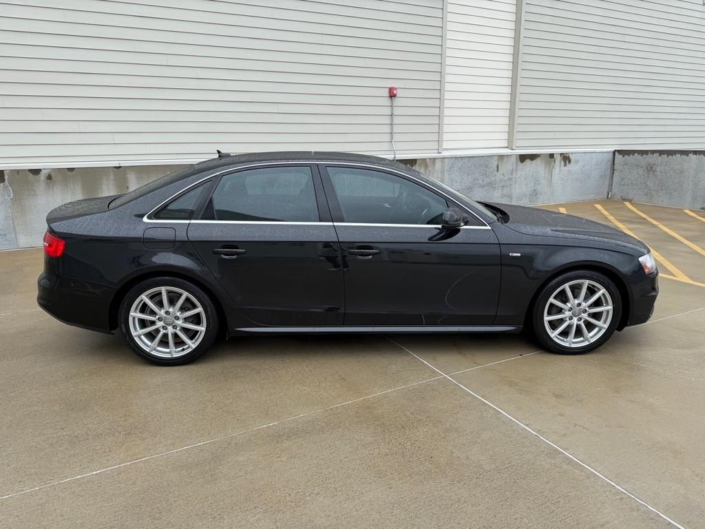 Audi A4 2.0T Sedan quattro Tiptronic 2015
