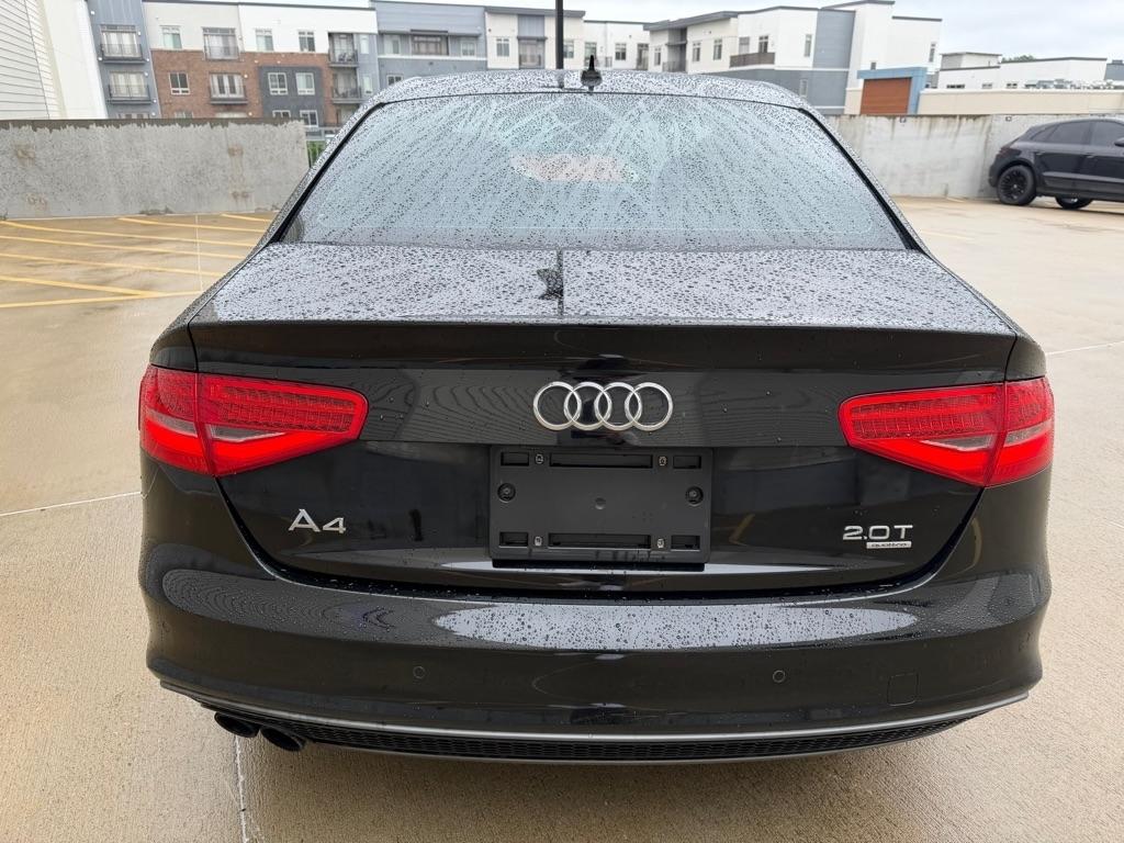 Audi A4 2.0T Sedan quattro Tiptronic 2015