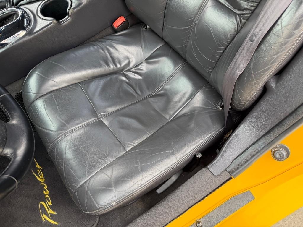 Plymouth Prowler Base 2000