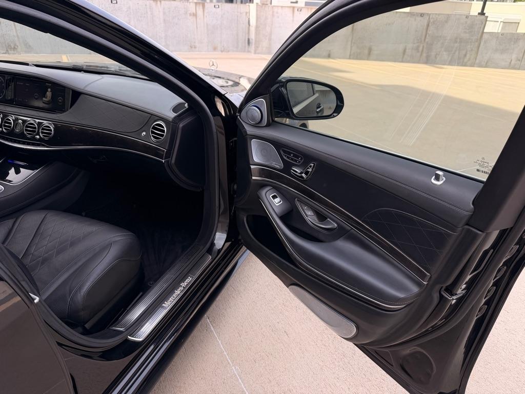 Mercedes-Benz S-Class S550 4MATIC 2015