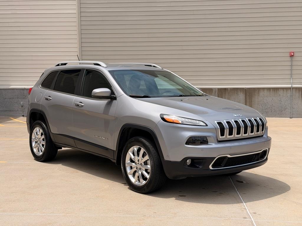 2015 Jeep Cherokee Limited 4X4's photo