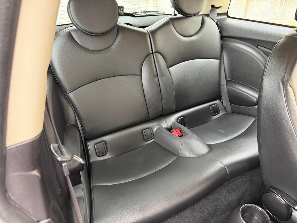 MINI Cooper Base 2012