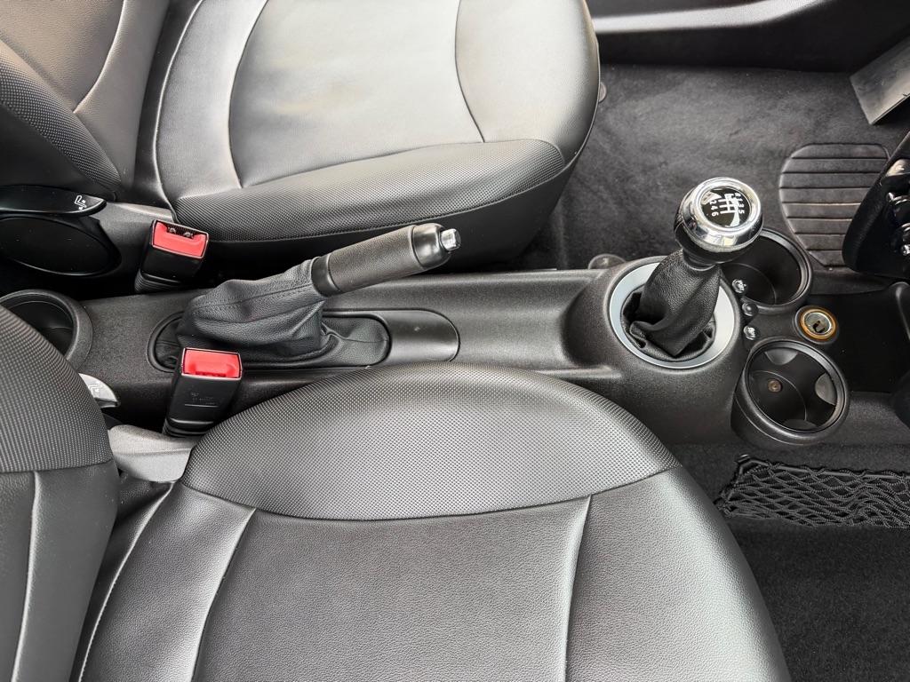 MINI Cooper Base 2012