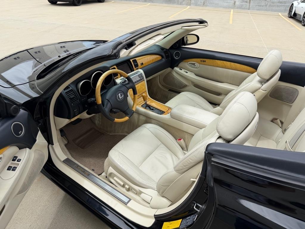 Lexus SC 430 Convertible 2002