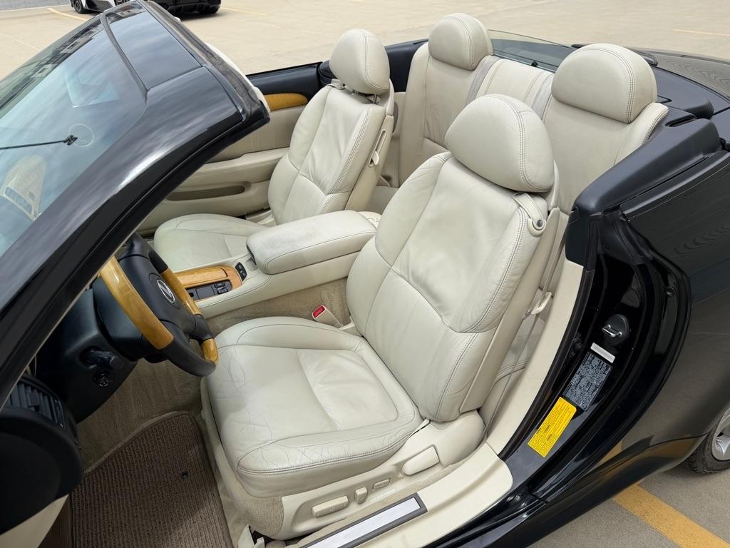 Lexus SC 430 Convertible 2002