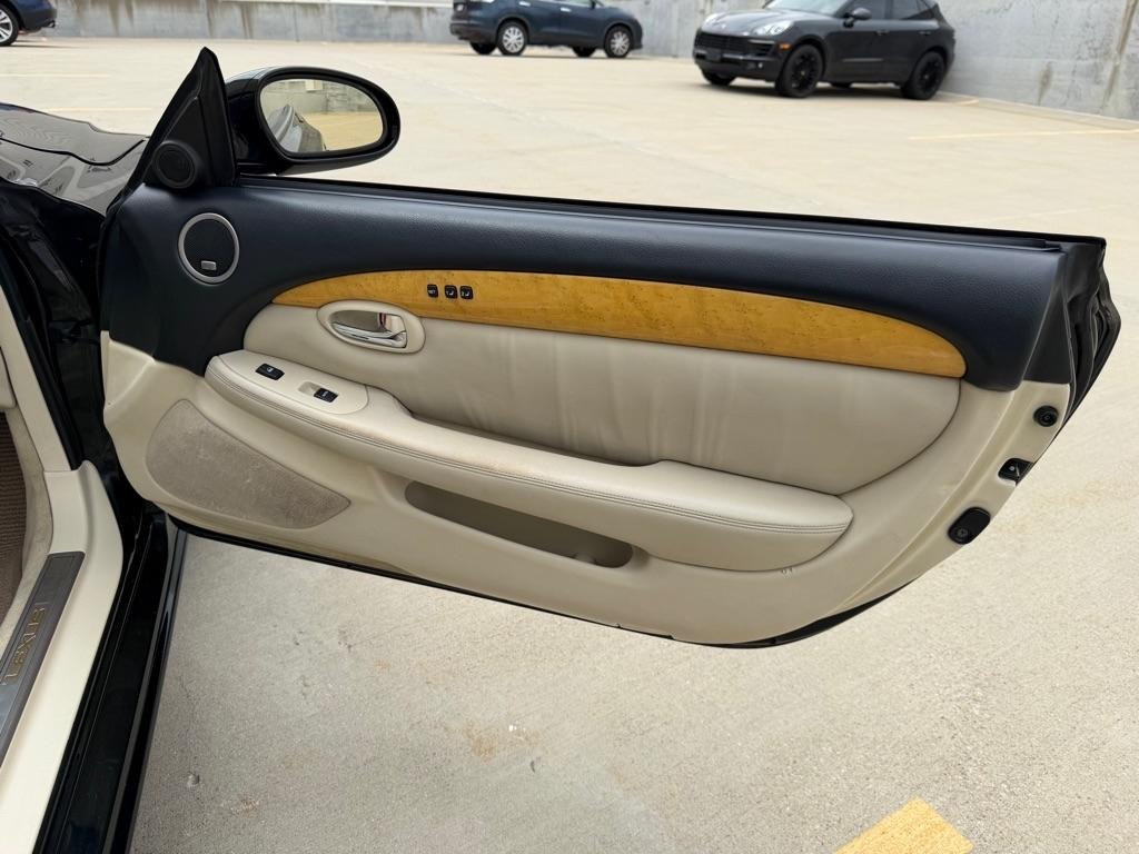 Lexus SC 430 Convertible 2002