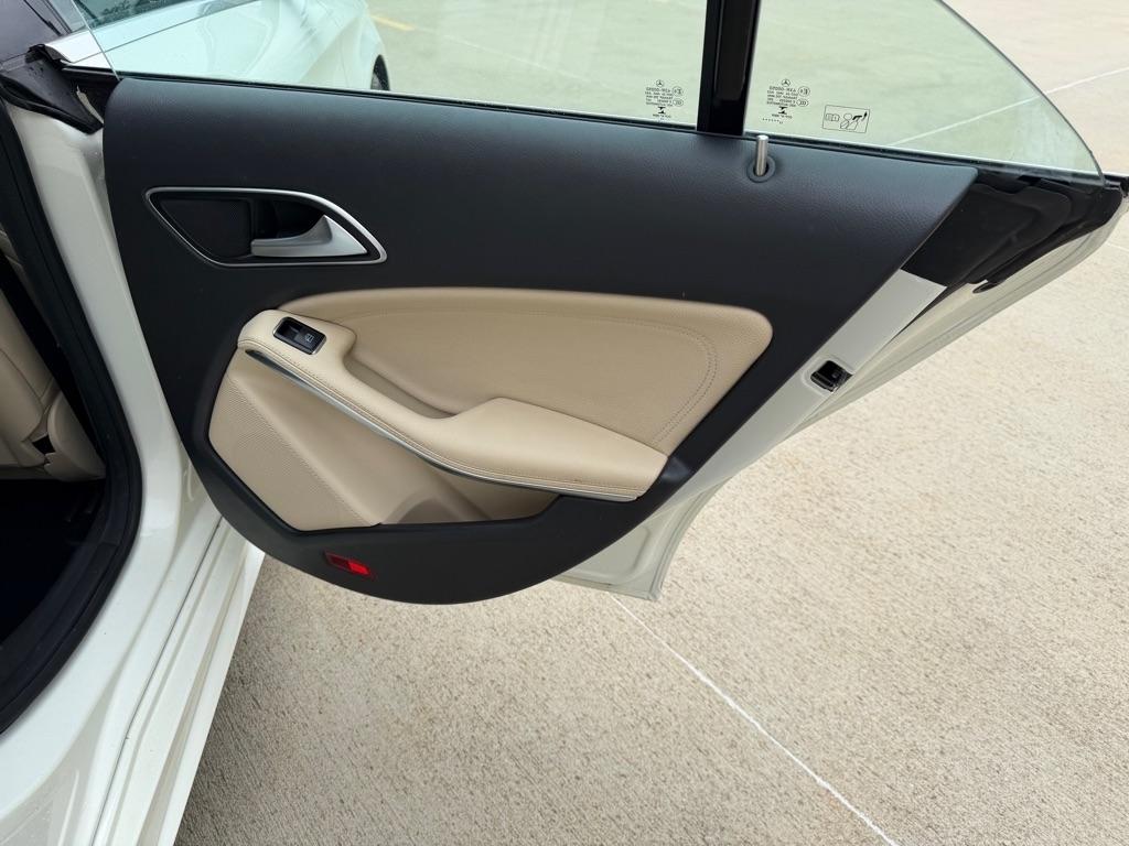 Mercedes-Benz CLA-Class CLA250 4MATIC 2014
