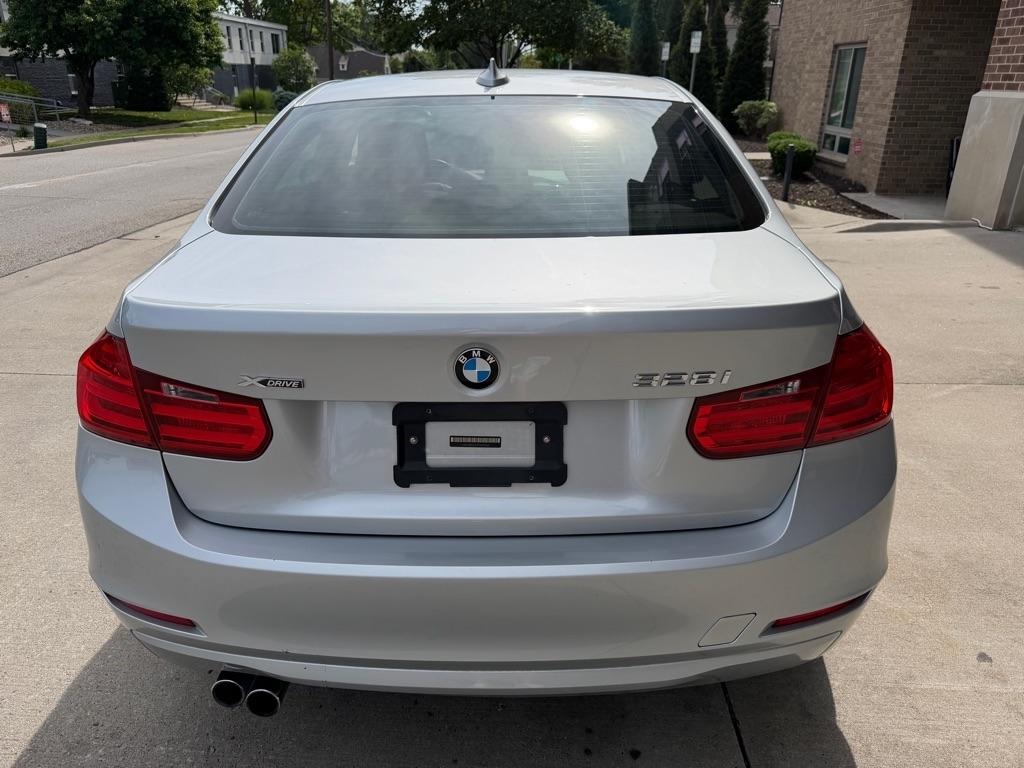 BMW 3-Series 328i xDrive Sedan 2015