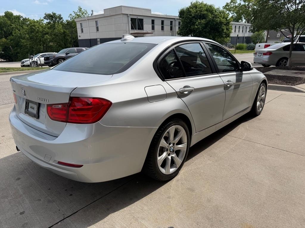 BMW 3-Series 328i xDrive Sedan 2015