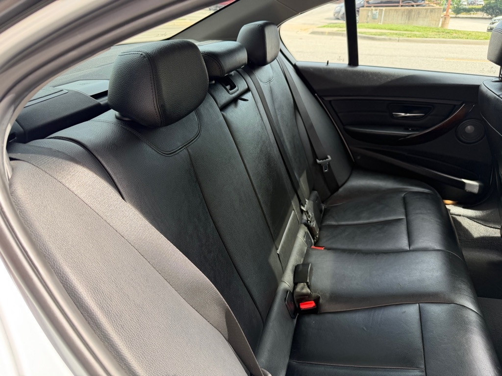BMW 3-Series 328i xDrive Sedan 2015