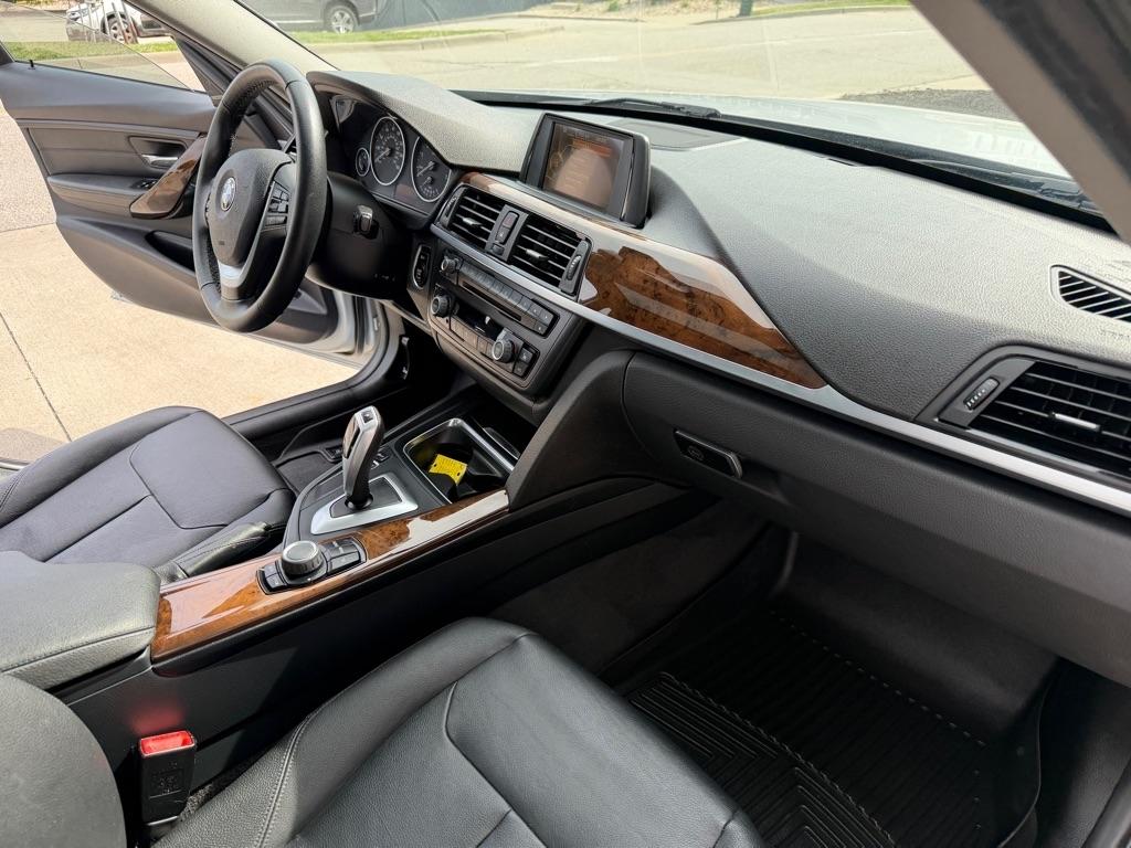 BMW 3-Series 328i xDrive Sedan 2015