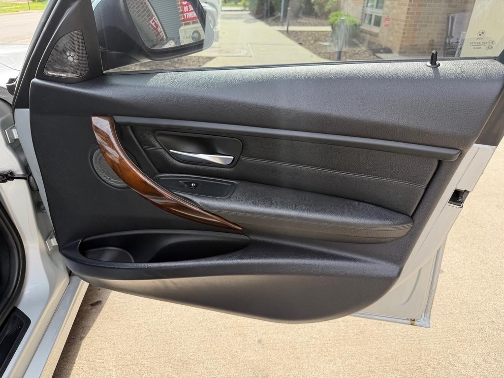 BMW 3-Series 328i xDrive Sedan 2015