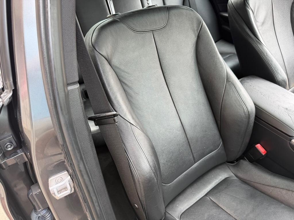 BMW 3-Series 328i Sedan 2014