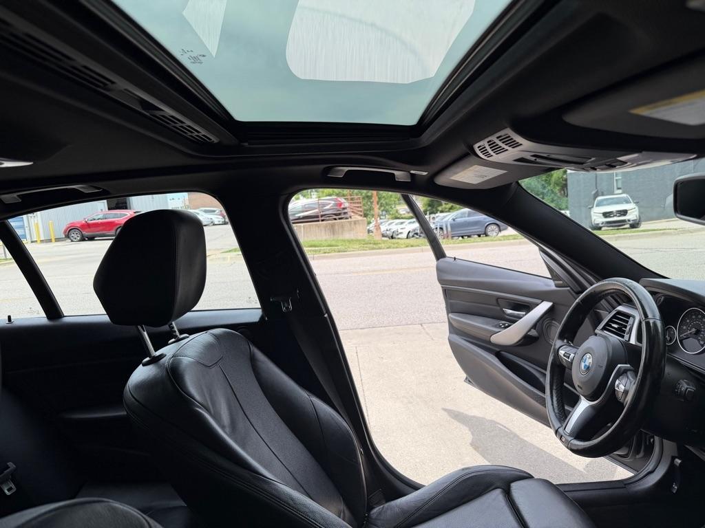 BMW 3-Series 328i Sedan 2014