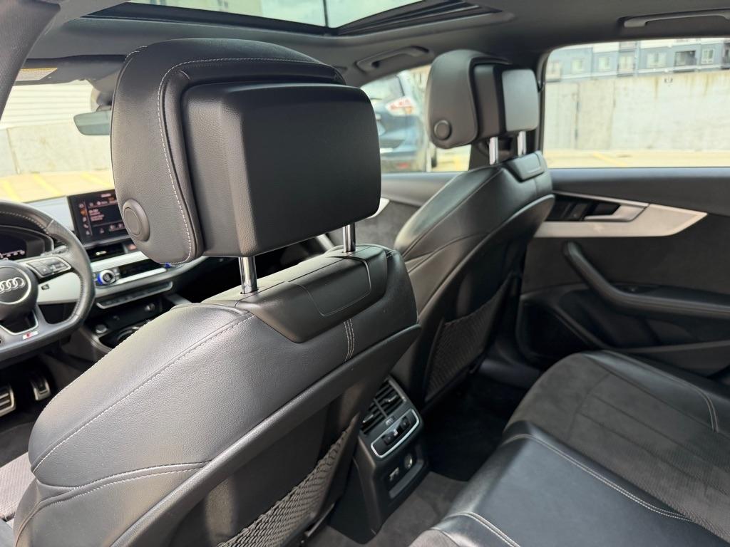Audi A4 Premium Plus 45 TFSI quattro 2020