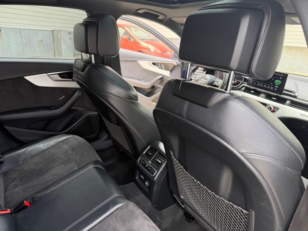 Audi A4 Premium Plus 45 TFSI quattro 2020
