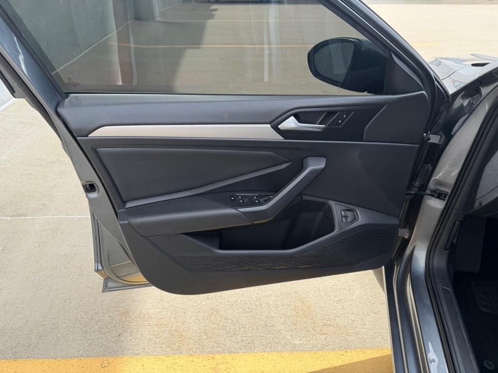 Volkswagen Jetta 1.4T S 8A 2021