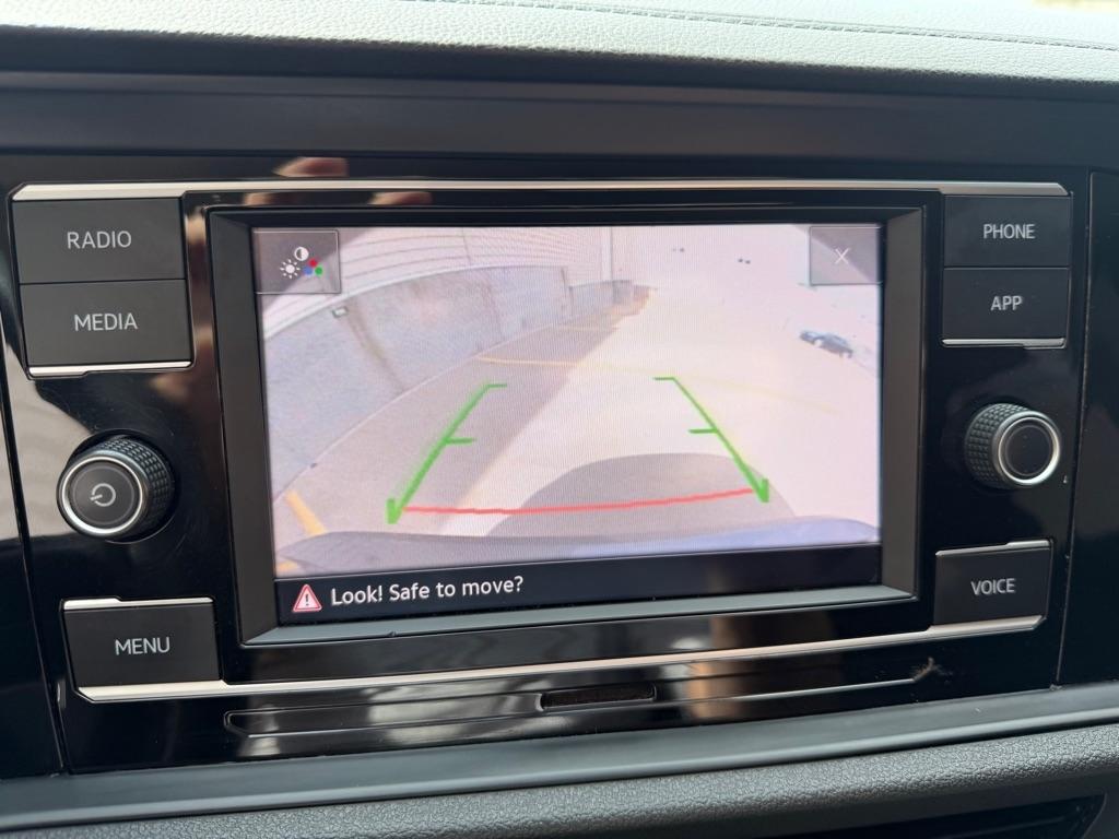 Volkswagen Jetta 1.4T S 8A 2021