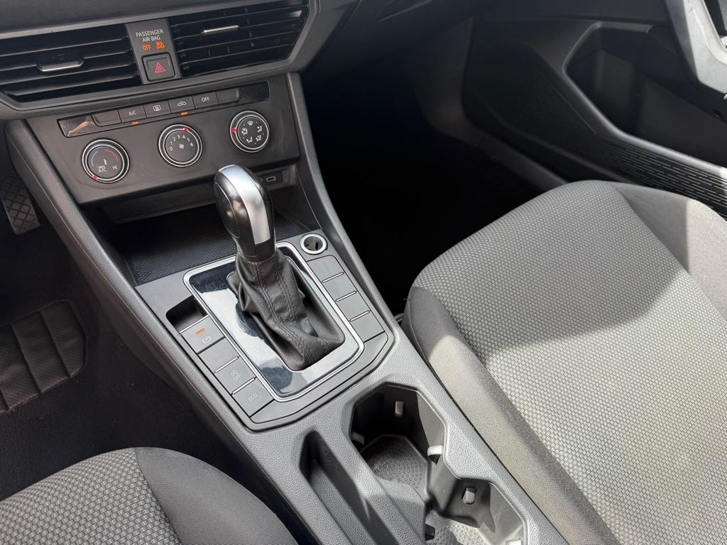 Volkswagen Jetta 1.4T S 8A 2021
