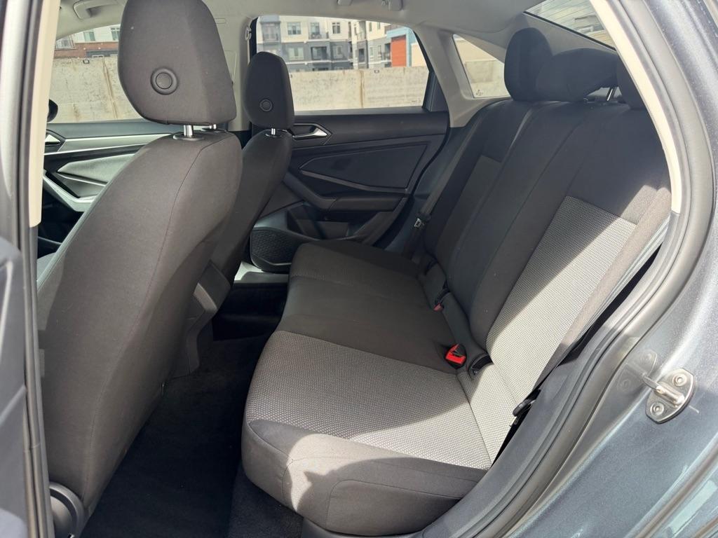 Volkswagen Jetta 1.4T S 8A 2021