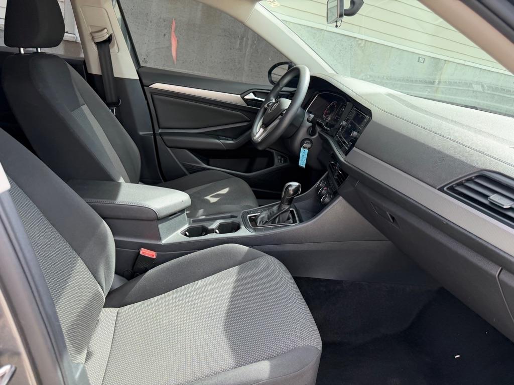 Volkswagen Jetta 1.4T S 8A 2021