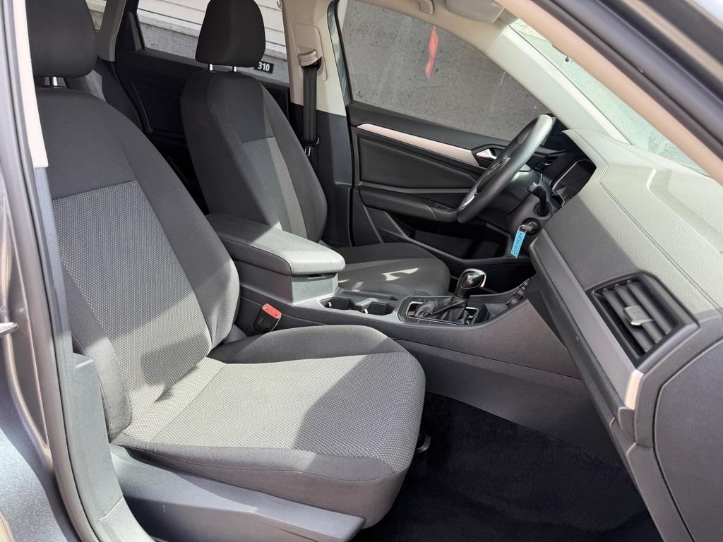 Volkswagen Jetta 1.4T S 8A 2021
