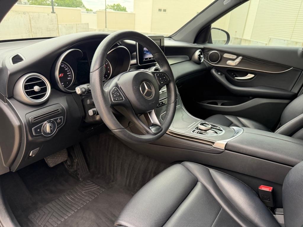 Mercedes-Benz GLC-Class GLC300 2017