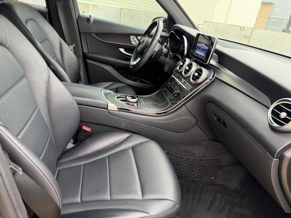 Mercedes-Benz GLC-Class GLC300 2017