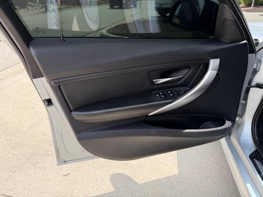 BMW 3-Series 328i xDrive Sedan 2014