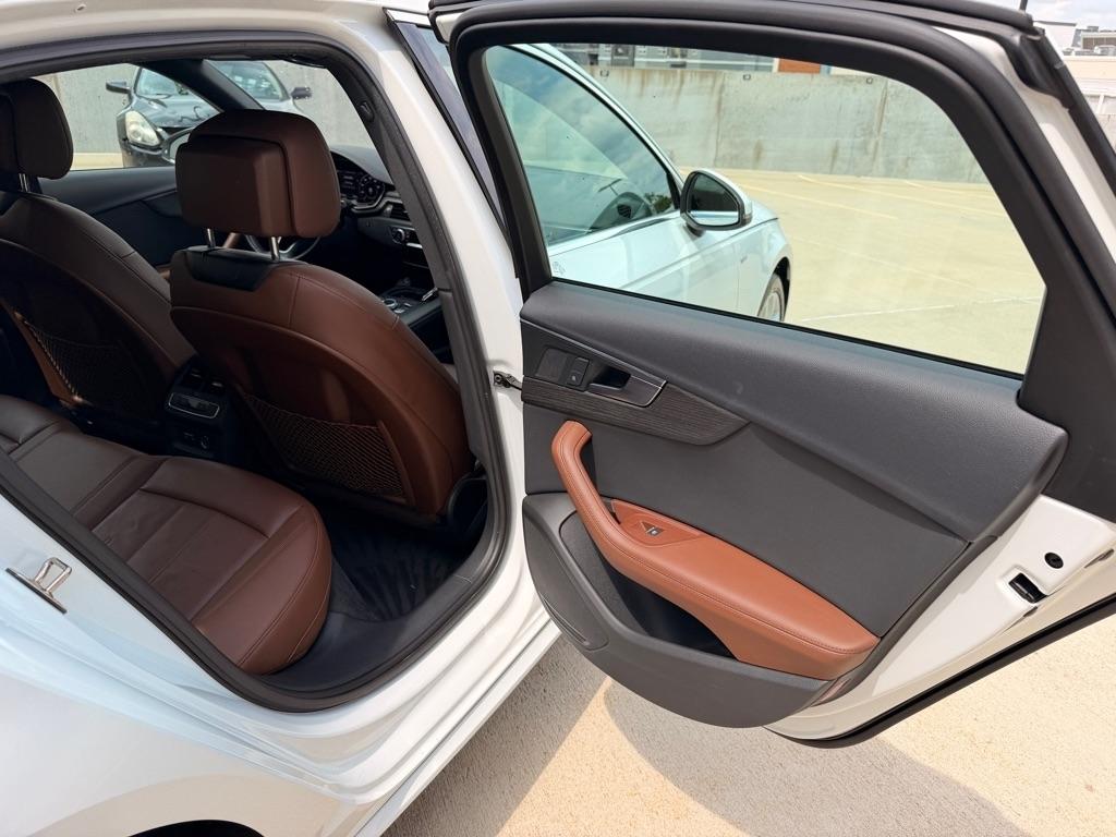 Audi A4 2.0 TFSI Premium Plus quattro 7A 2019