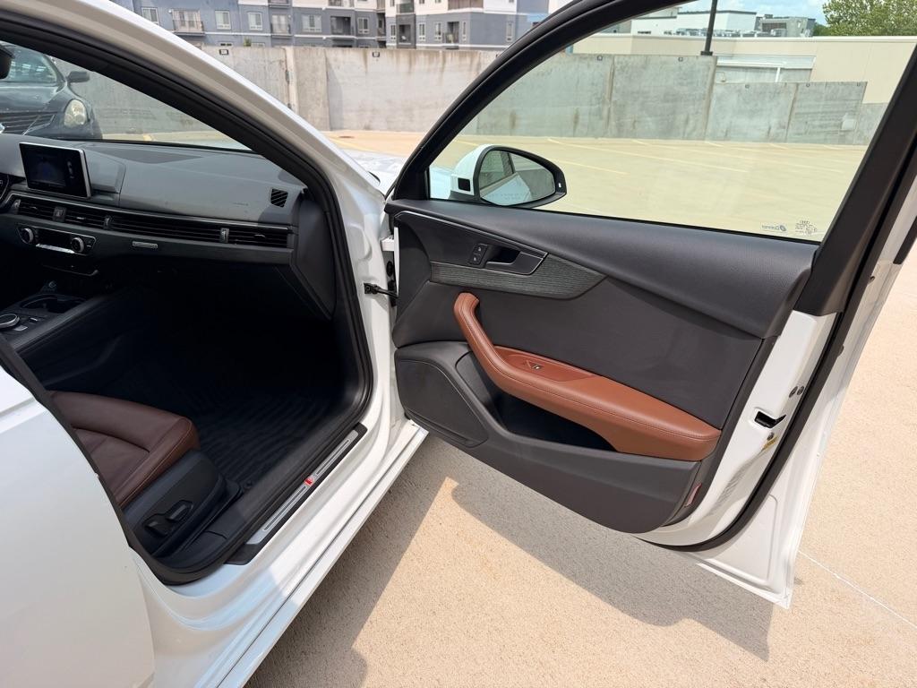Audi A4 2.0 TFSI Premium Plus quattro 7A 2019