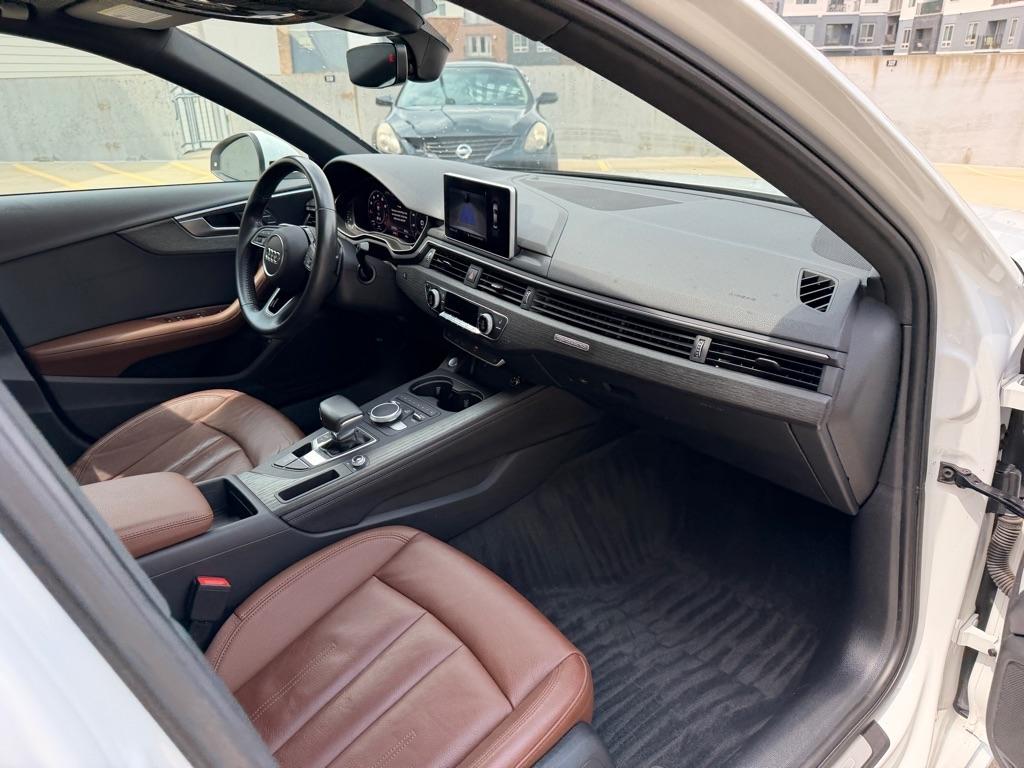 Audi A4 2.0 TFSI Premium Plus quattro 7A 2019
