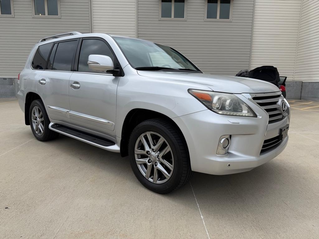 2013 Lexus LX 570 Sport Utility