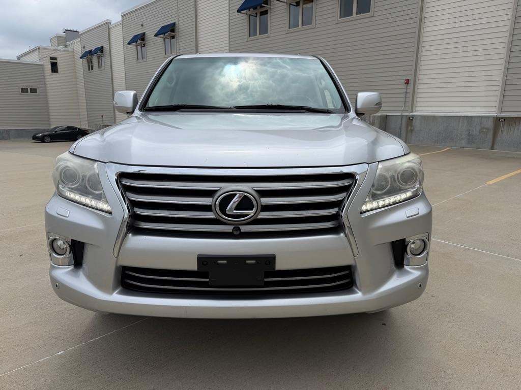 Lexus LX 570 Sport Utility 2013
