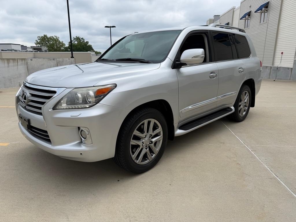 Lexus LX 570 Sport Utility 2013