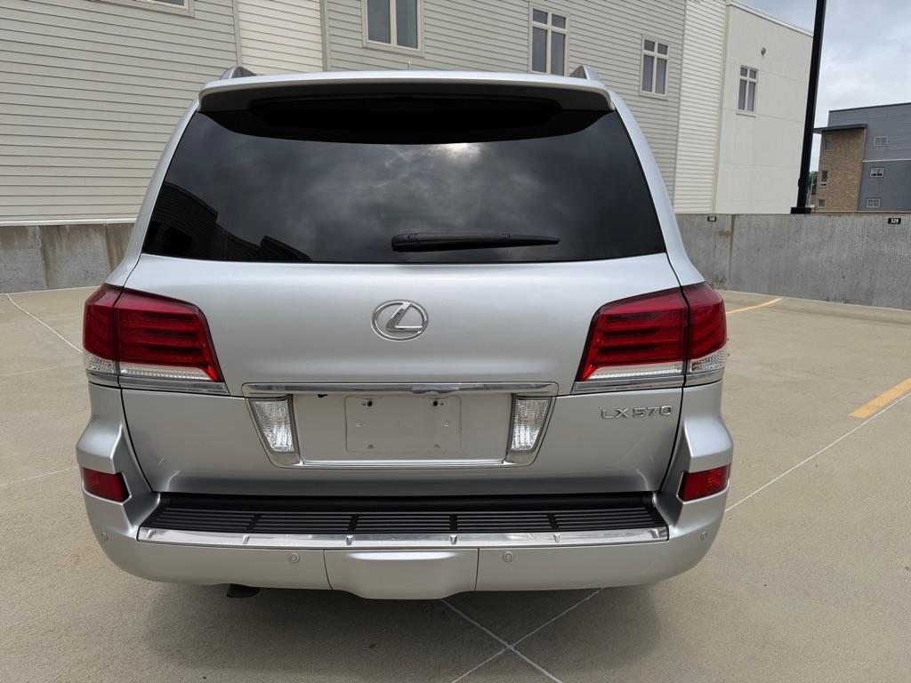 Lexus LX 570 Sport Utility 2013