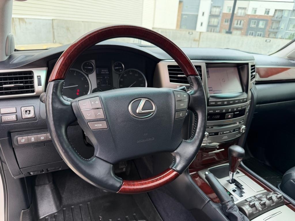Lexus LX 570 Sport Utility 2013